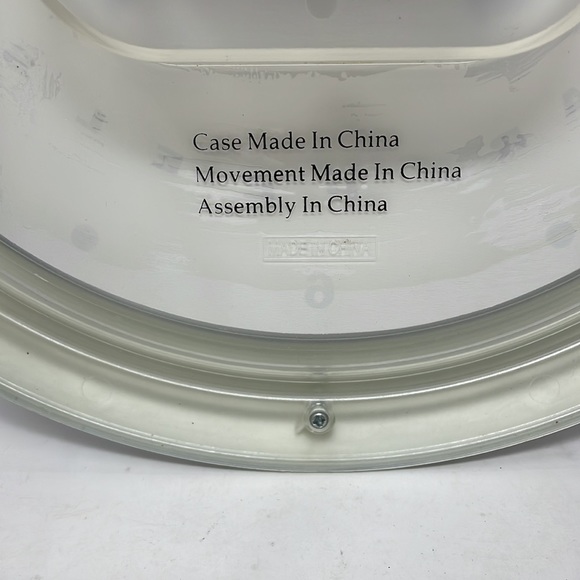 UNC Tar Heel Clock Battery Operated 13” Diameter - Picture 6 of 13